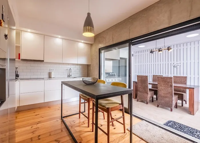 度假居 Azores House // Luxury And New House 蓬塔德尔加达