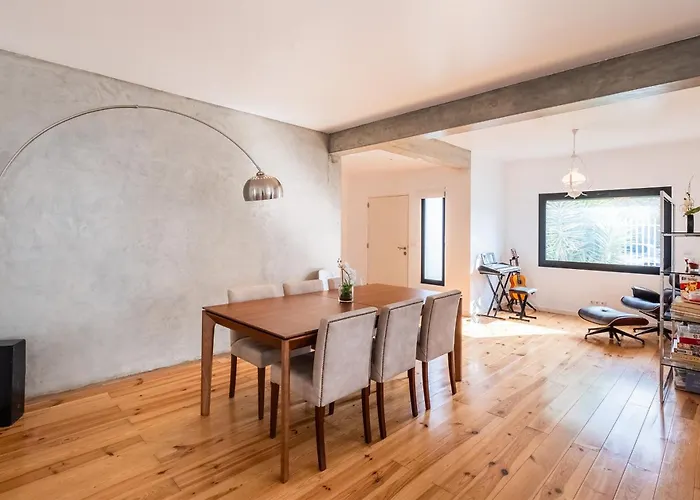 Azores House // Luxury And New House 度假居 蓬塔德尔加达