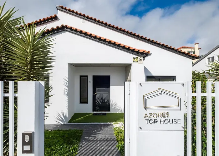 Azores House // Luxury And New House