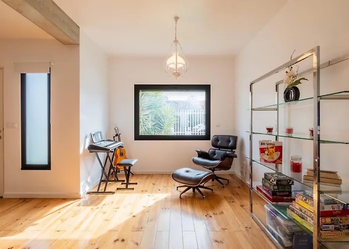 Azores House // Luxury And New House 蓬塔德尔加达