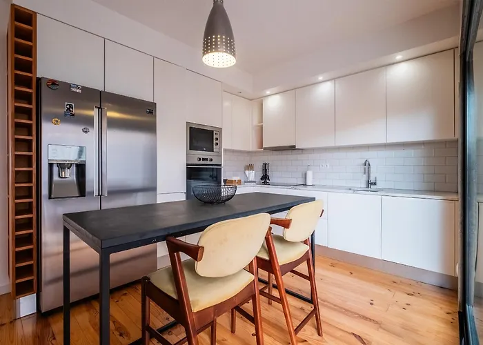 Azores House // Luxury And New House 蓬塔德尔加达