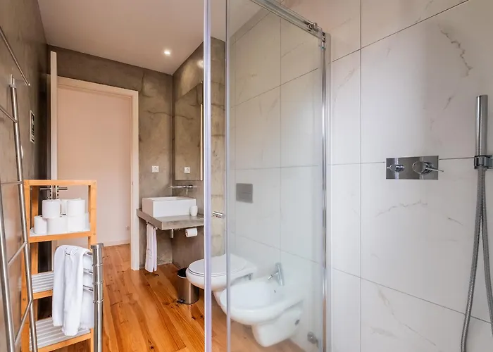 Azores House // Luxury And New House 蓬塔德尔加达