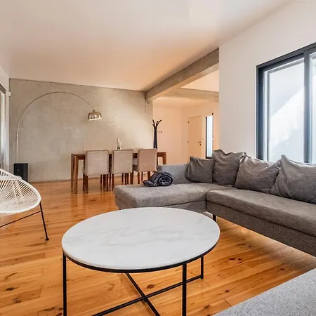 Azores House // Luxury And New House 度假居